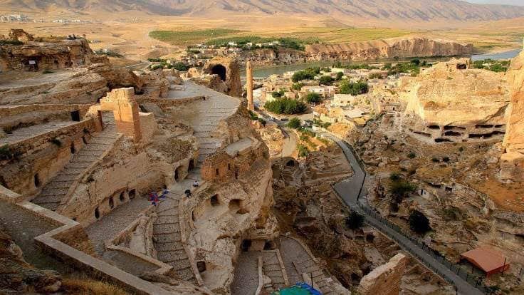 HASANKEYF DENİLEN BİR YER